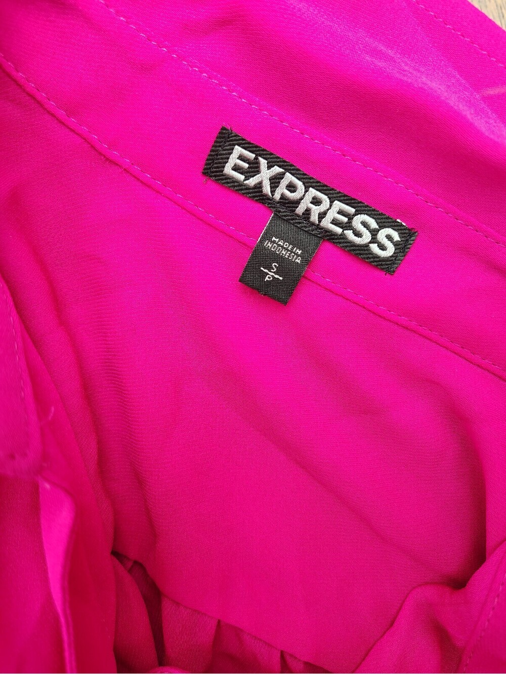 Express Tank Top - Picture 4 of 10